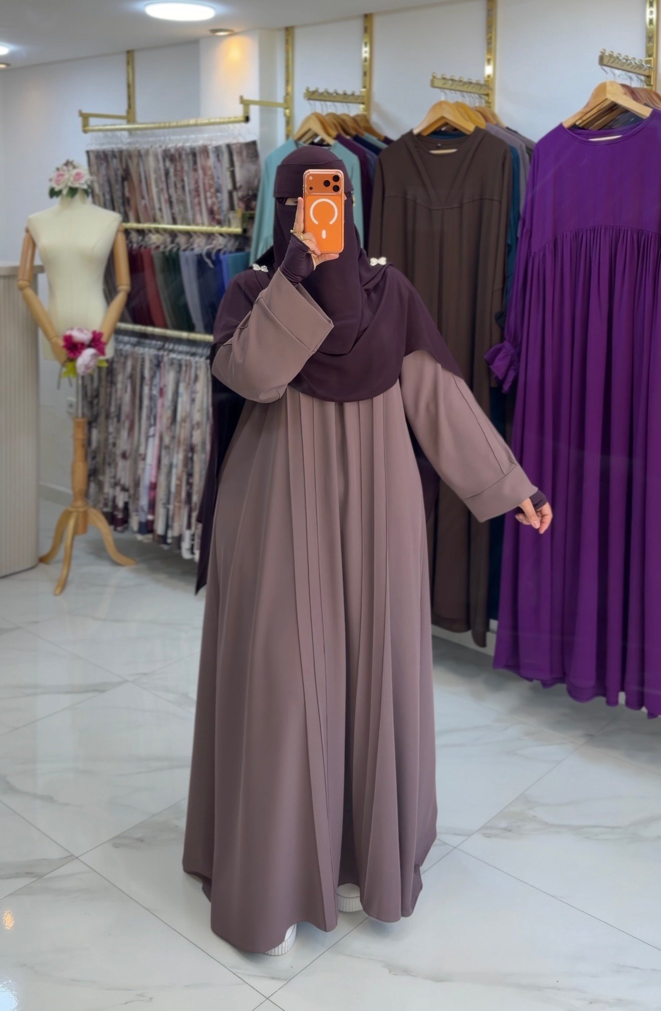 عباءة عنبر - Hijab Princesses